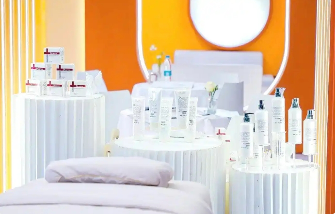 化妆品标签新规解析:内容、禁用语及合规要求